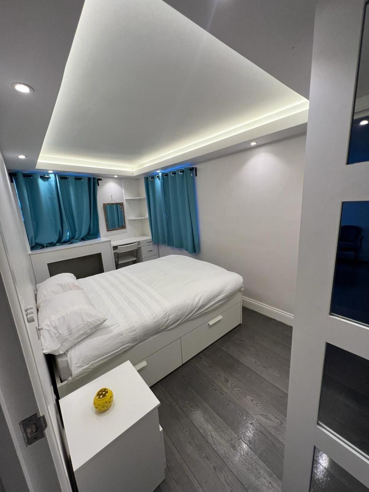 Lovely Chelsea Entire Apartment London City Eksteriør bilde